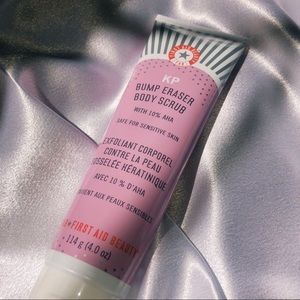 First aid Beauty Bump Eraser Body Scrub